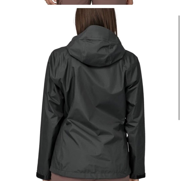 Patagonia Women’s Torrentshell Jacket in Black Sz Medium - Picture 2 of 4